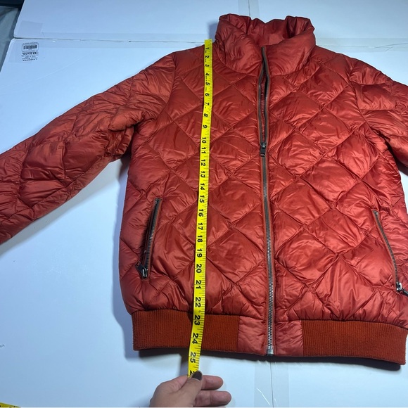 Patagonia Worn Wear Women’s Small Prow Bomber Jacket Quilted Down Roots Red 2017 - Picture 7 of 16